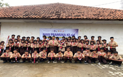 Siap Membangun Ketahanan Bangsa, Anggota Pramuka MTsN 3 Indramayu  Ikuti Upacara Peringatan Hari Pramuka ke-64  Tingkat Kwartir Ranting Sliyeg dengan Penuh Semangat