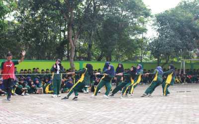 Meriahkan HUT RI ke-80, segenap Civitas MTsN 3 Indramayu  Antusias Berpartisipasi dalam Berbagai Perlombaan