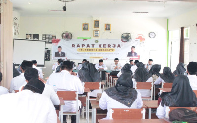 Satukan Visi dan Komitmen Bersama dalam Menata Langkah ke Depan, MTsN 3 Indramayu Gelar Rapat Kerja Madrasah
